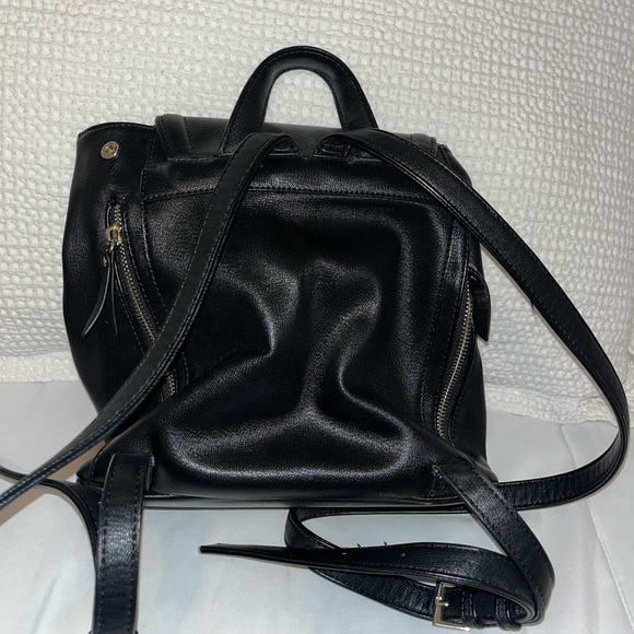 Mini Guess Backpack - Picture 3 of 3